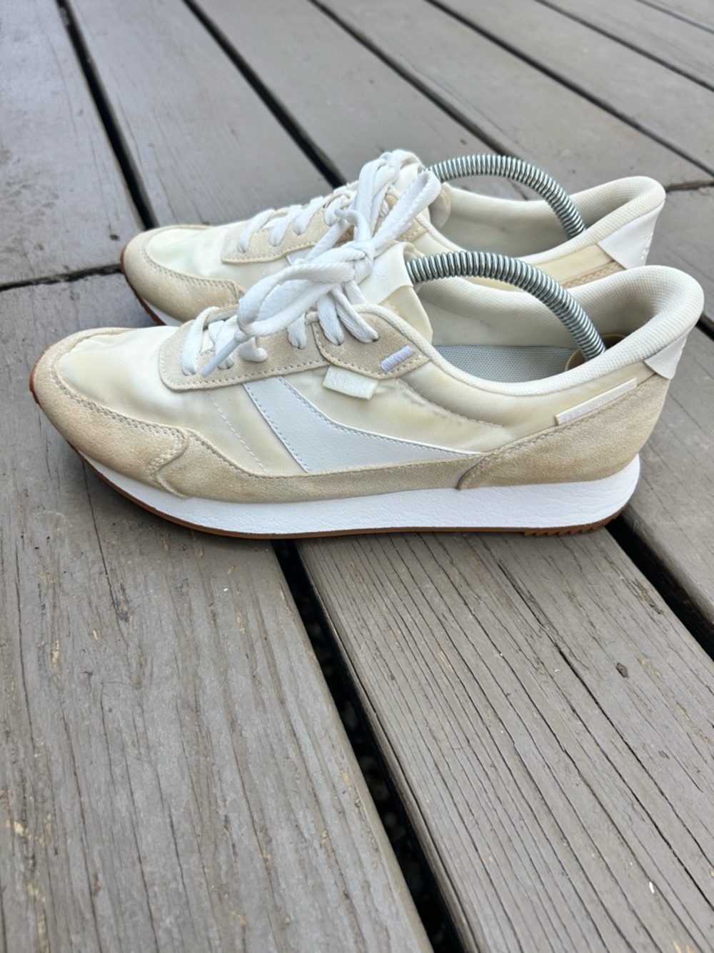 KIZIK Siena Hands-Free Sneakers Beige Casual - Lightweight Everyday Shoes Sz 8.5